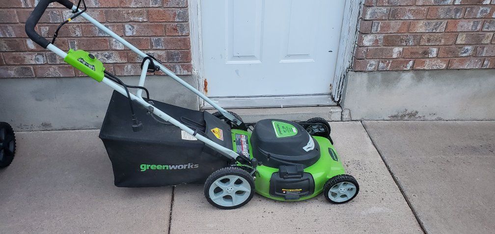 Greenworks Electric Lawn Mower