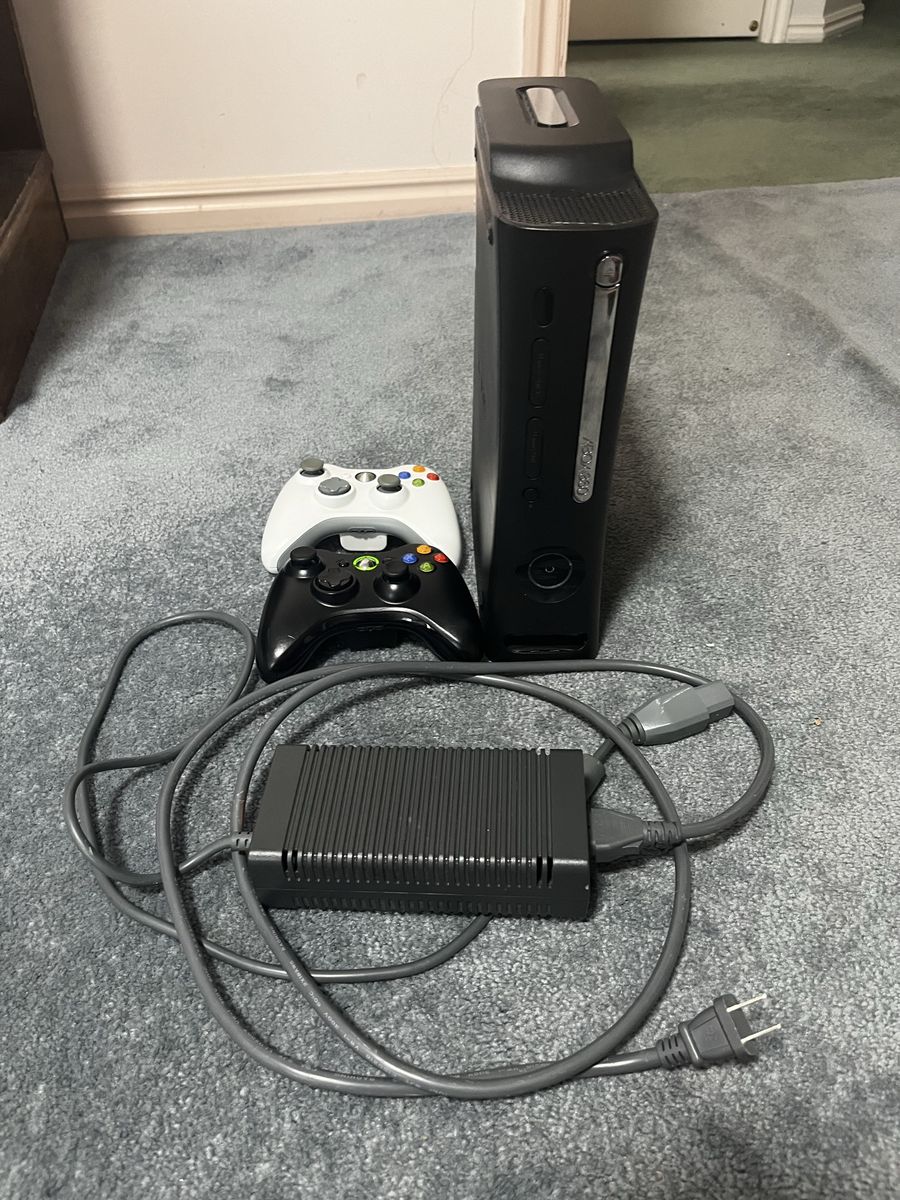 Xbox 360 Bundle – 120GB HDD, 2 Controllers & Charger – Tested!