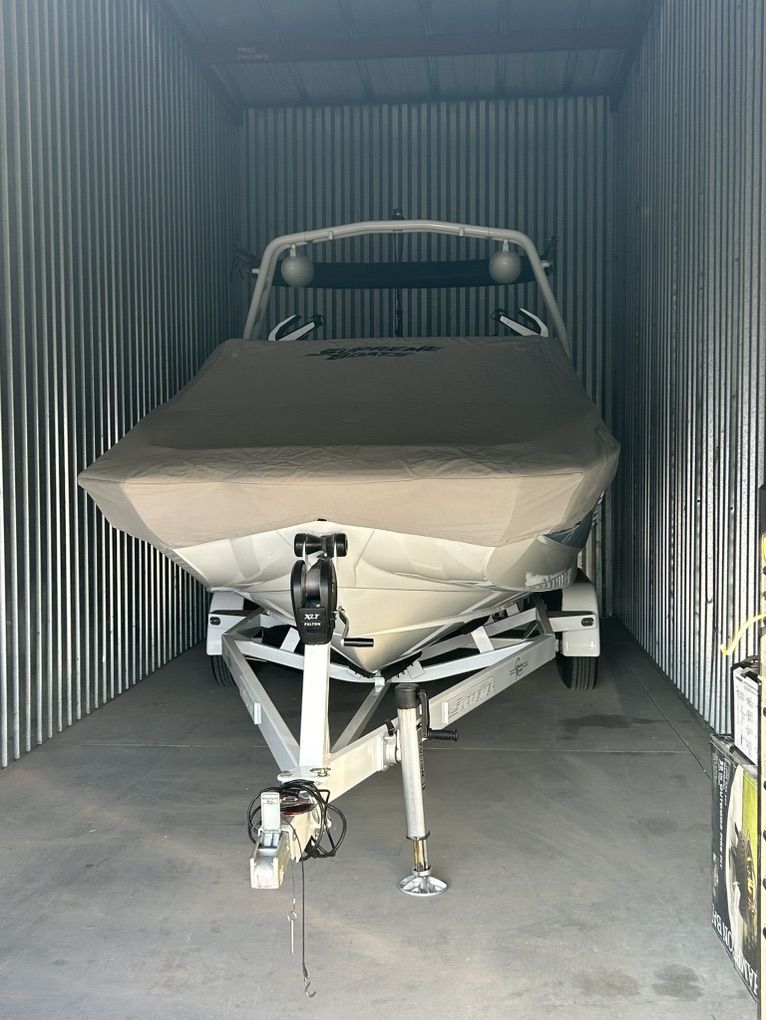 Main image 4
