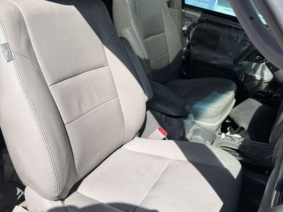 00-07 Toyota Sequoia / 04-06 Tundra Leather Seats
