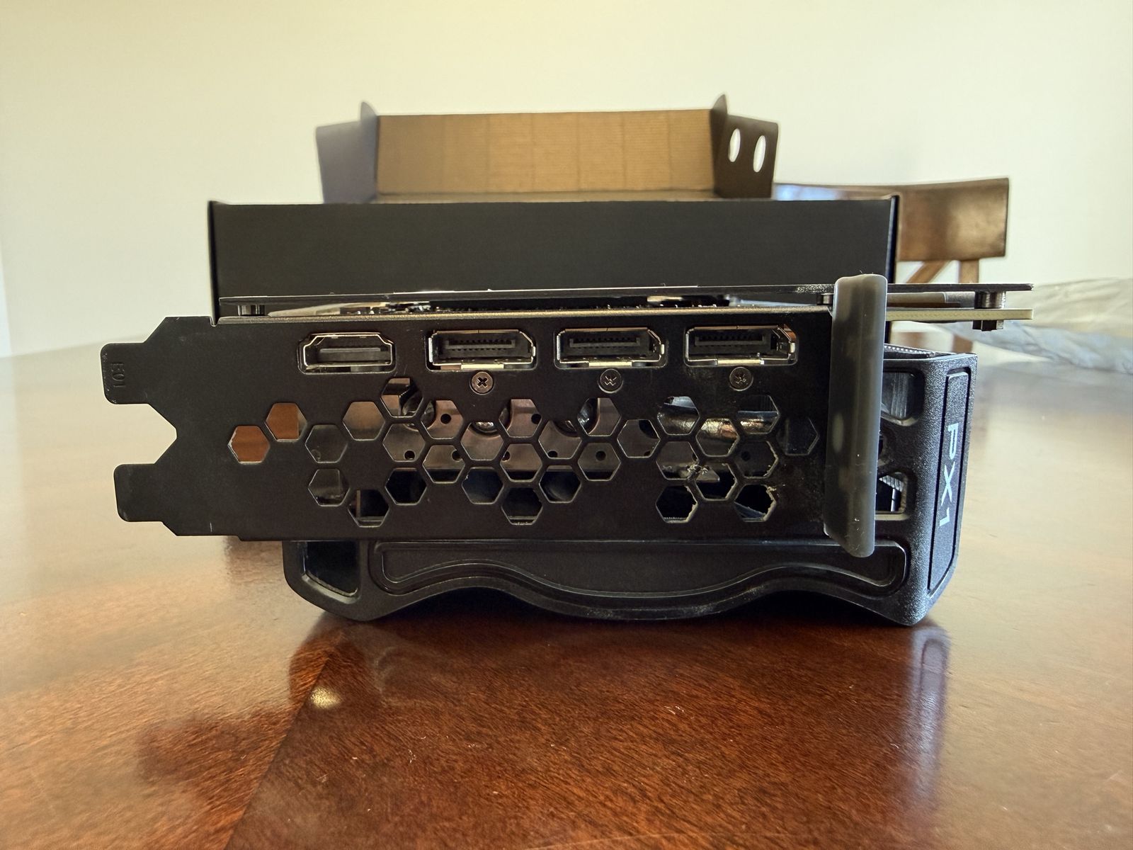 Main image 6