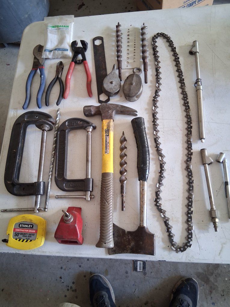 clamps tools hammer
