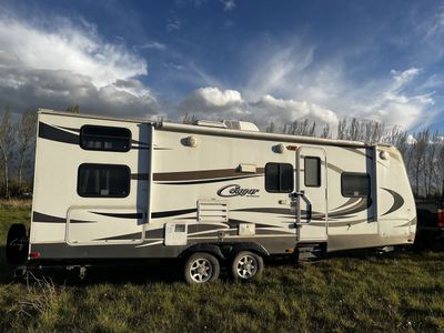 2012 Keystone Cougar 26'