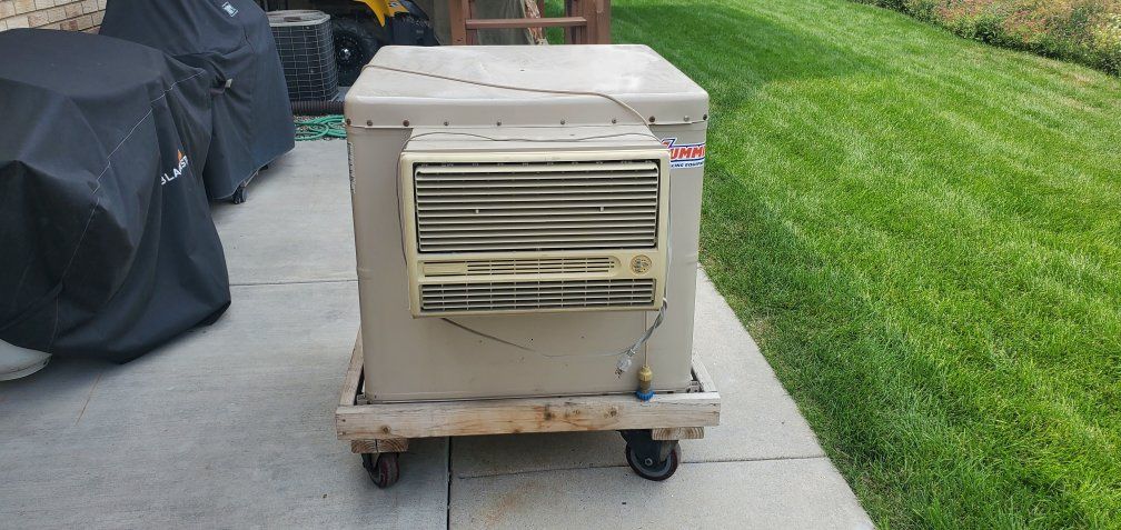 Evaporative Cooler / Swamp Cooler on Rolling Cart 