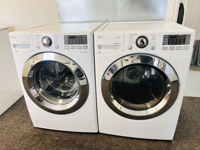 2020 LG Washer And Dryer Set With Steam Optio N