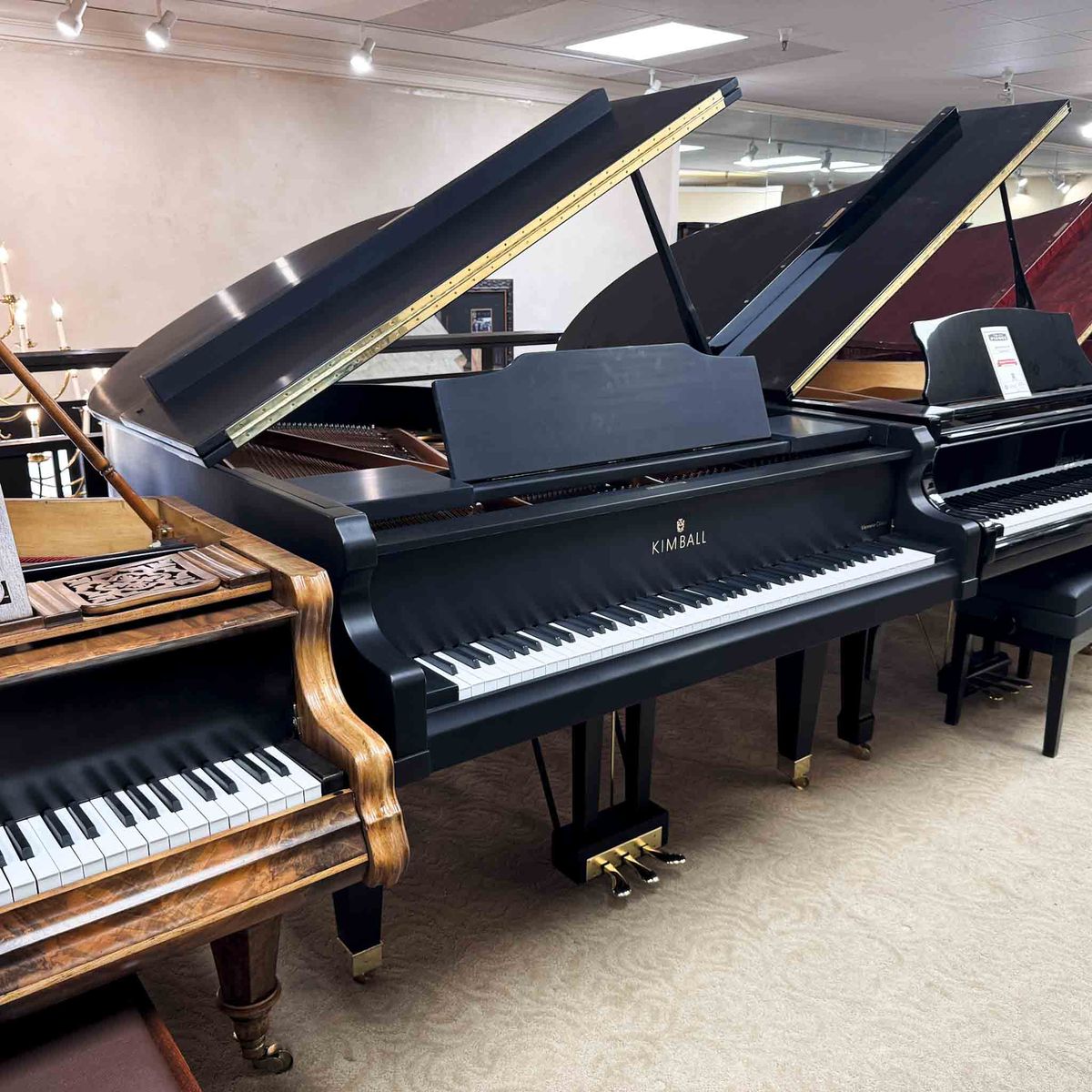 LIKE NEW GRAND PIANO
