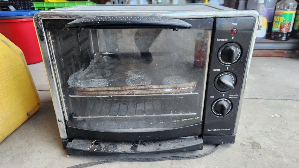 Hamilton Beach Countertop Toaster Oven, Convection, Bake, Broil,