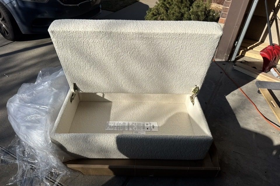 Storage ottoman