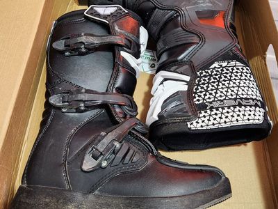FLY Racing Youth Maverik Motocross Boots Black Size 06 (364-55106)