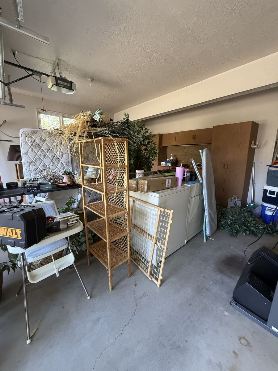 YARD SALE - FARMINGTON UT