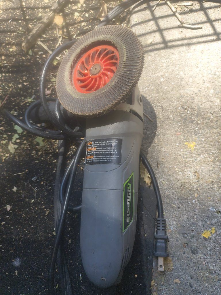 Genesis Angle Grinder, Corded Electric, with Grinding Disc - Used