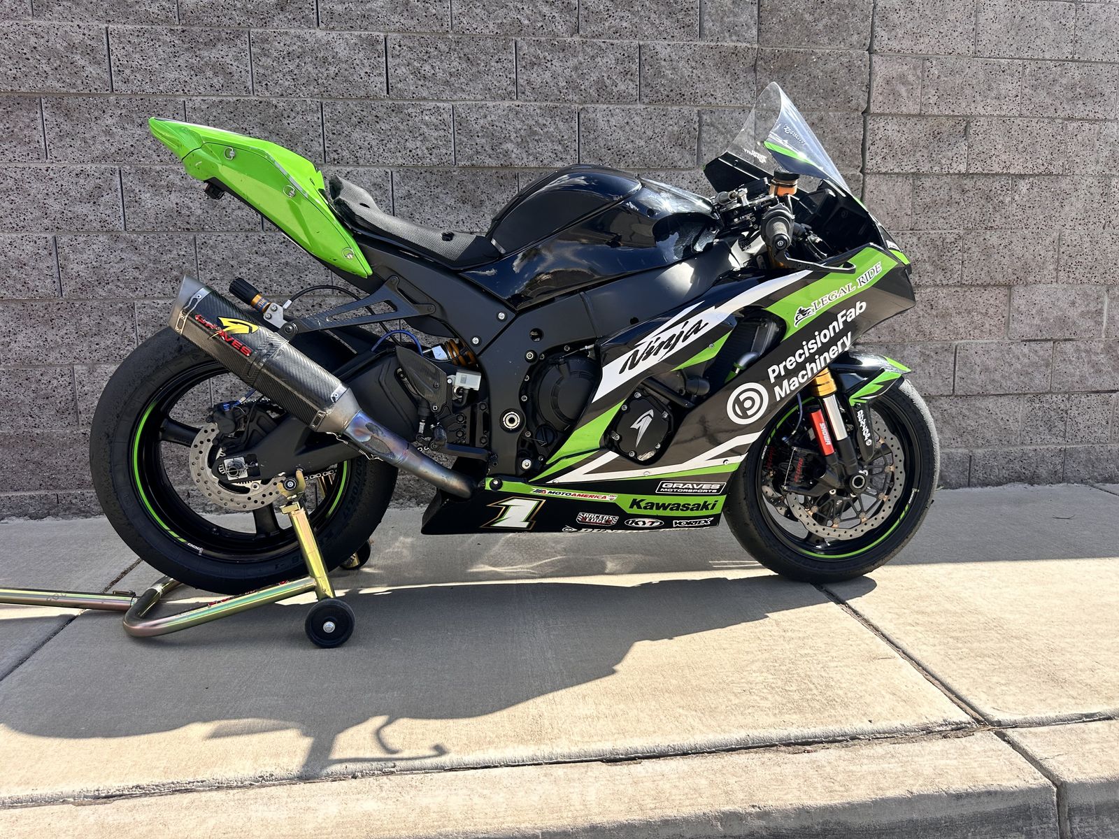 2024 Kawasaki ZX10  (track/race)