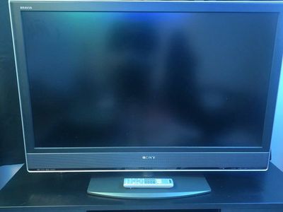 Sony Bravia KDL-46V2500 46" LCD 1080P Digital Color TV with Remote (PS3 Gaming)