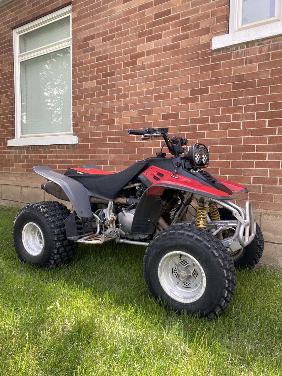 1998 Yamaha Warrior 4 wheeler Red/Black