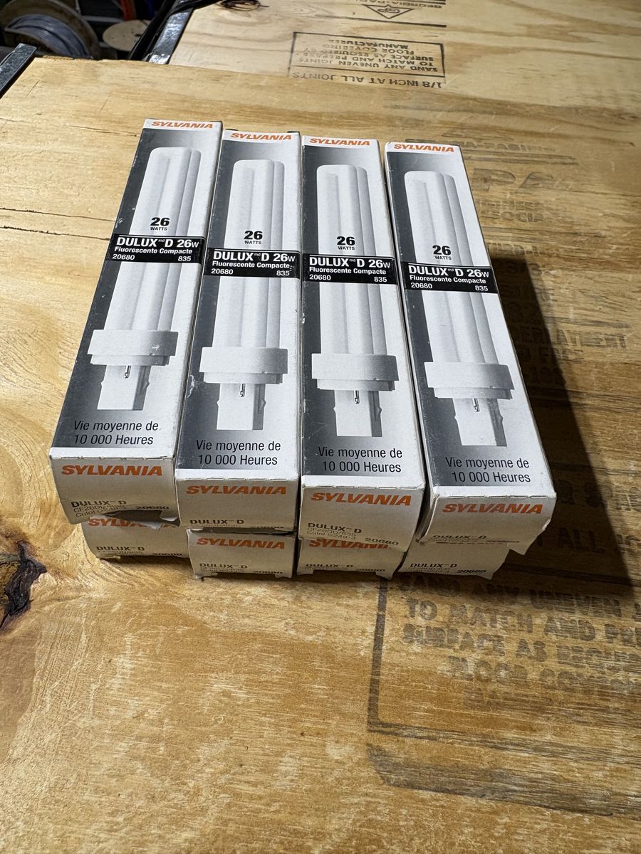 Sylvania Dulux D CF26DD/835 light bulbs----BULK PRICING AVAILABLE