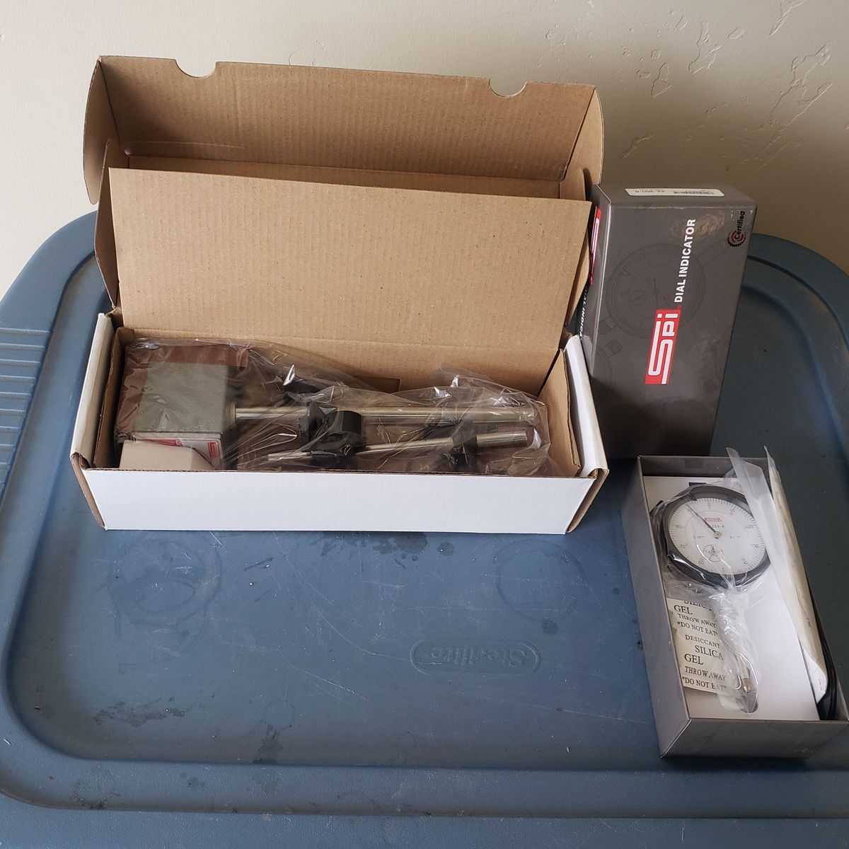 1 in dial indicator with mag base set