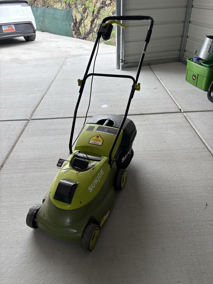 SUNJOE 14-inch Electric Lawn Mower - 12 Amp, Green/Black, Corded, Lightweight