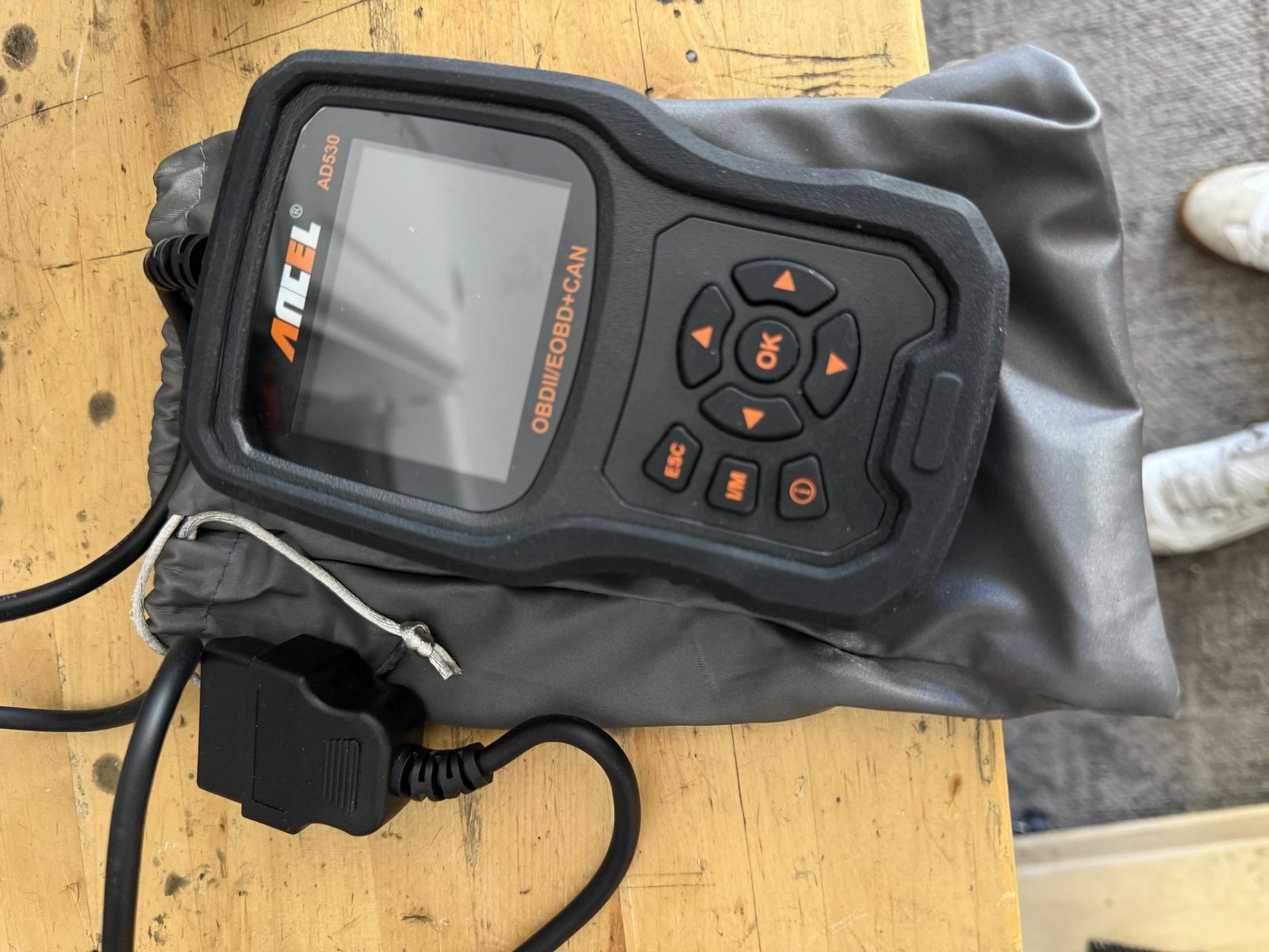 Ancel AD530 OBDII EOBD CAN Diagnostic Scanner Code Reader
