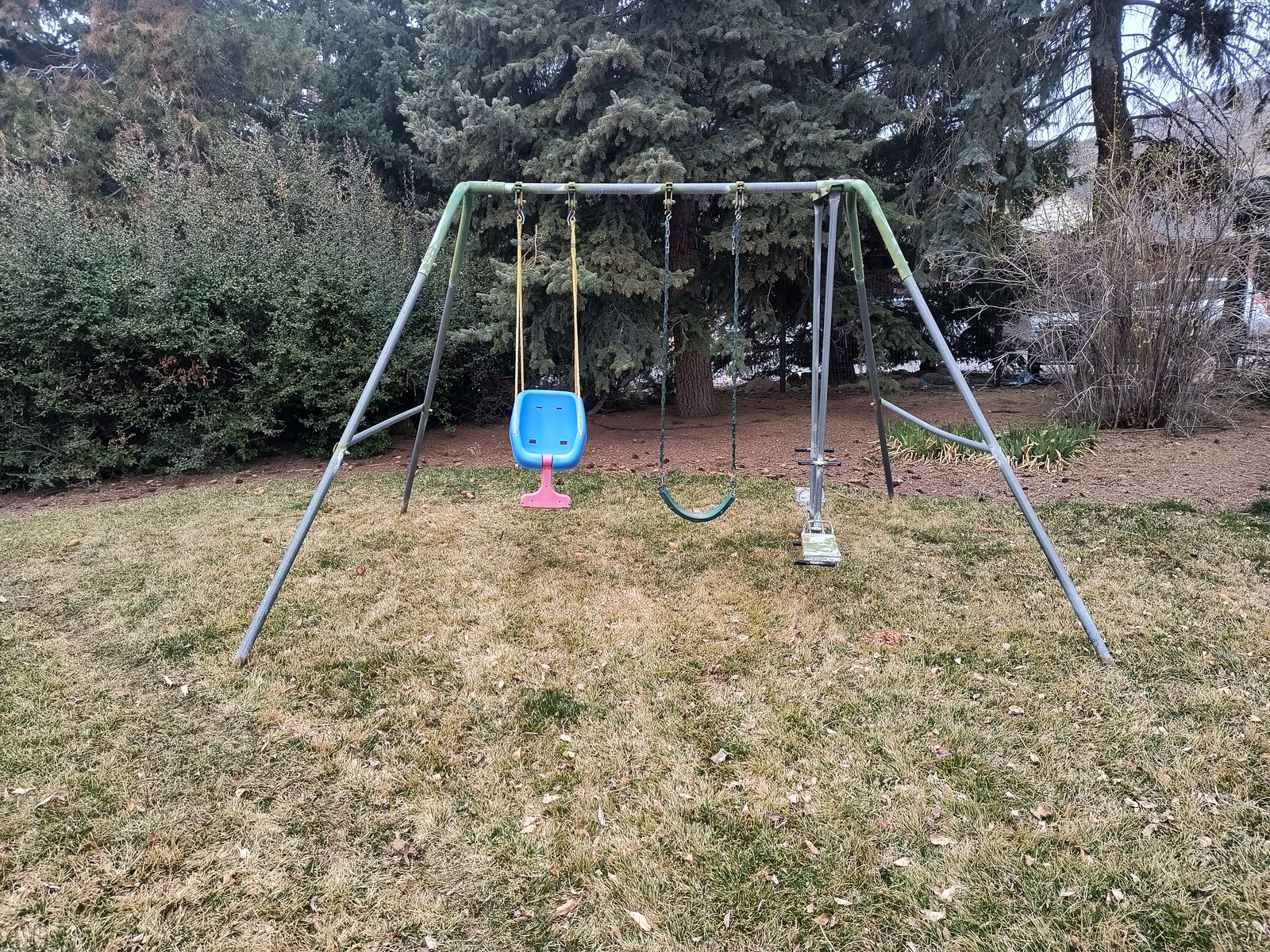 Swing set