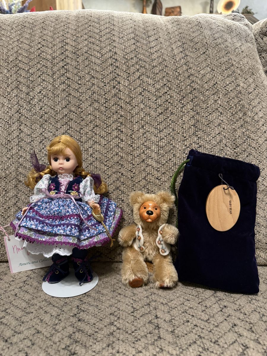 RARE 1998 Madame Alexander Goldilocks Doll and Bear Set; Signed Limited Edition #79510
