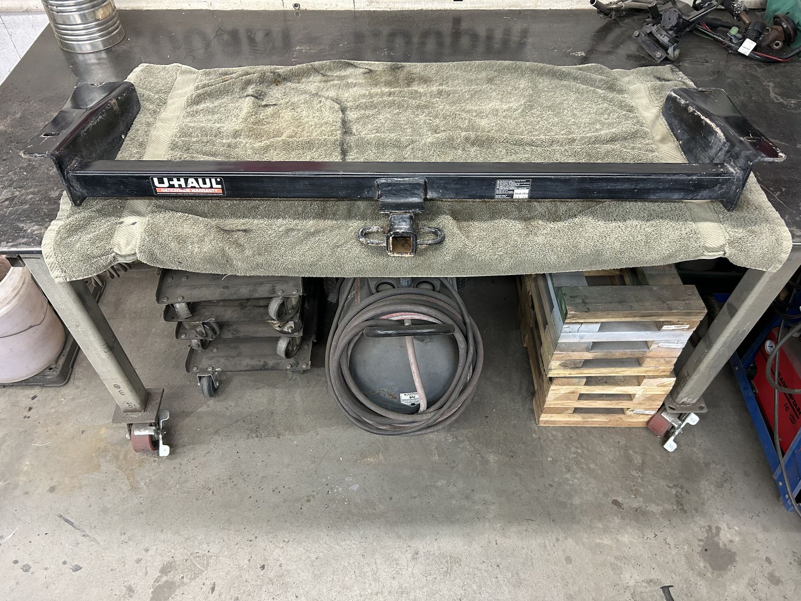 1998-2011 Crown Vic, Lincoln, Grand Marquis trailer hitch