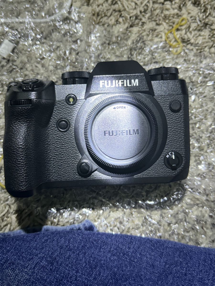 Fujifilm xh-1 body camera