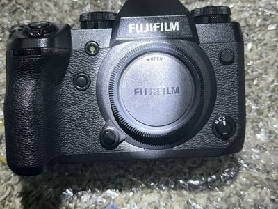 Fujifilm xh-1 body camera