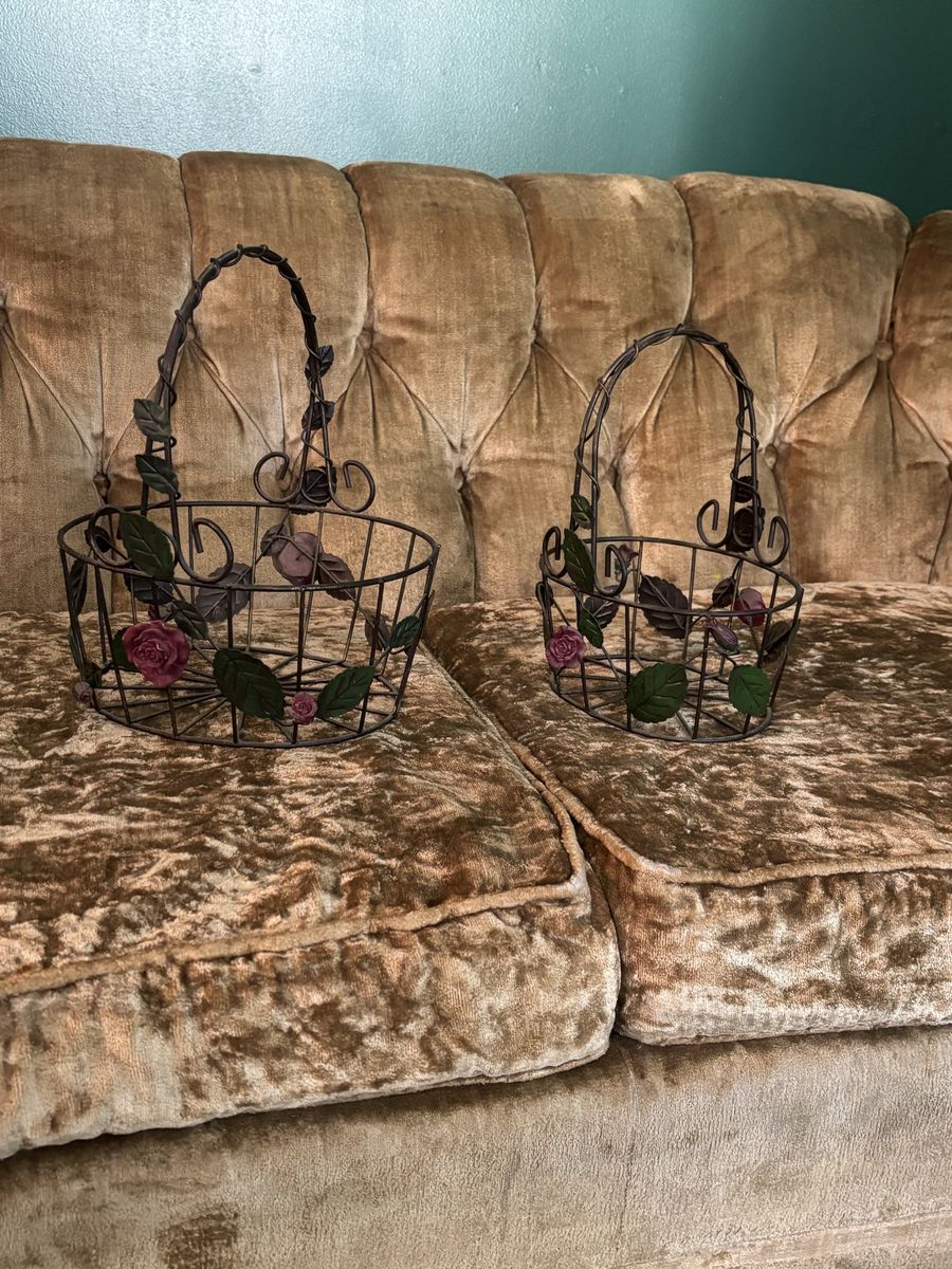 Vintage Rose Metal Basket Set