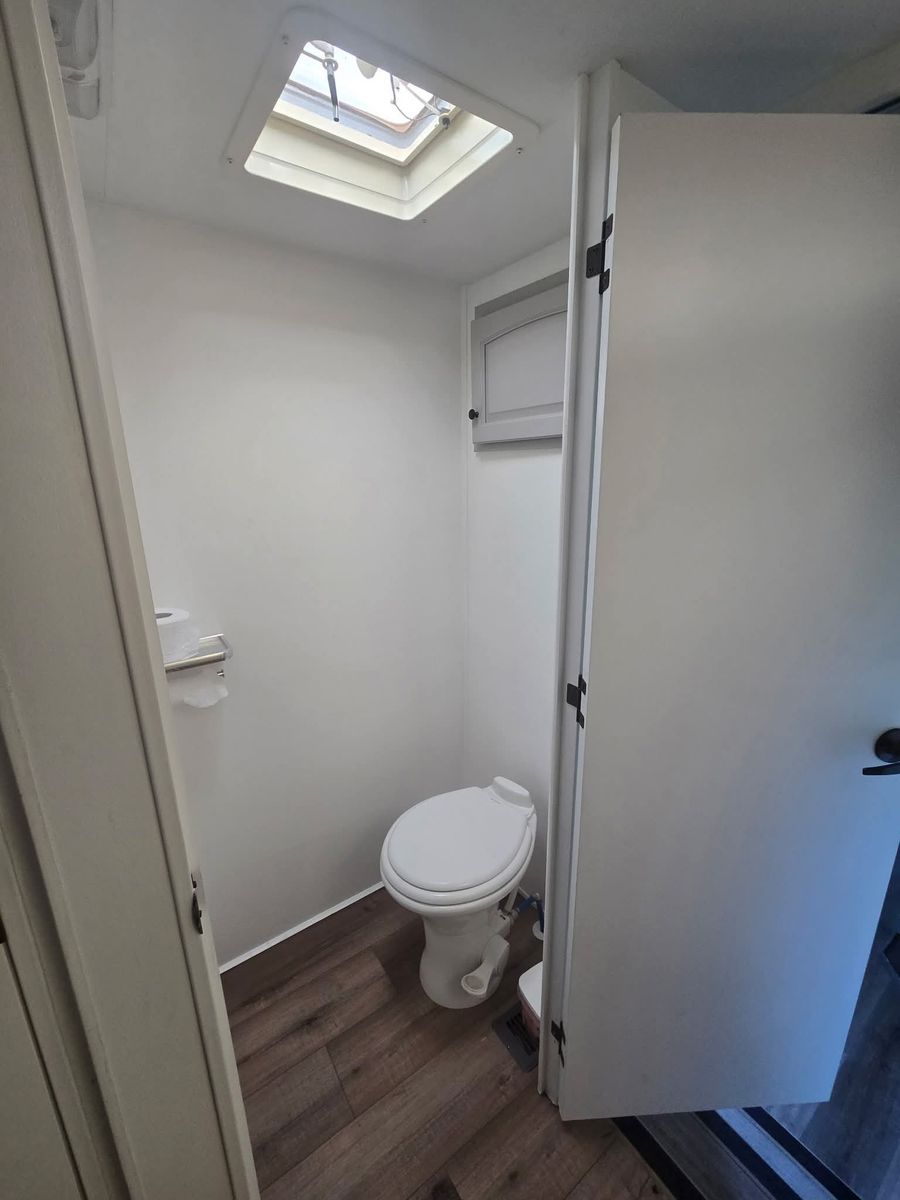 Main image 14