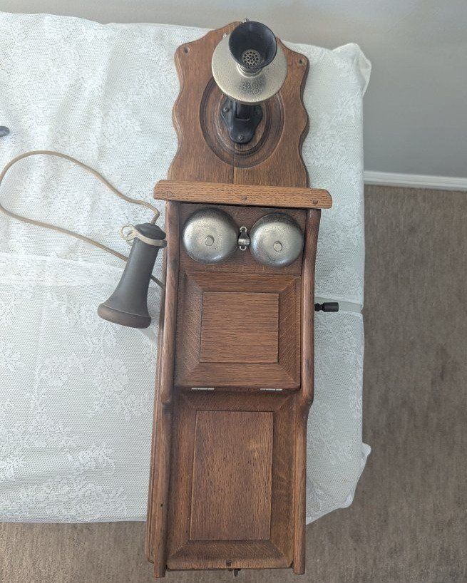 Antique Dean Elec. Co. Oak Fiddleback Wall Phone