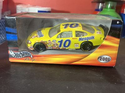 Hot Wheels Racing 2001 Nesquik #10 NASCAR Diecast Car - Rare Collector's Item