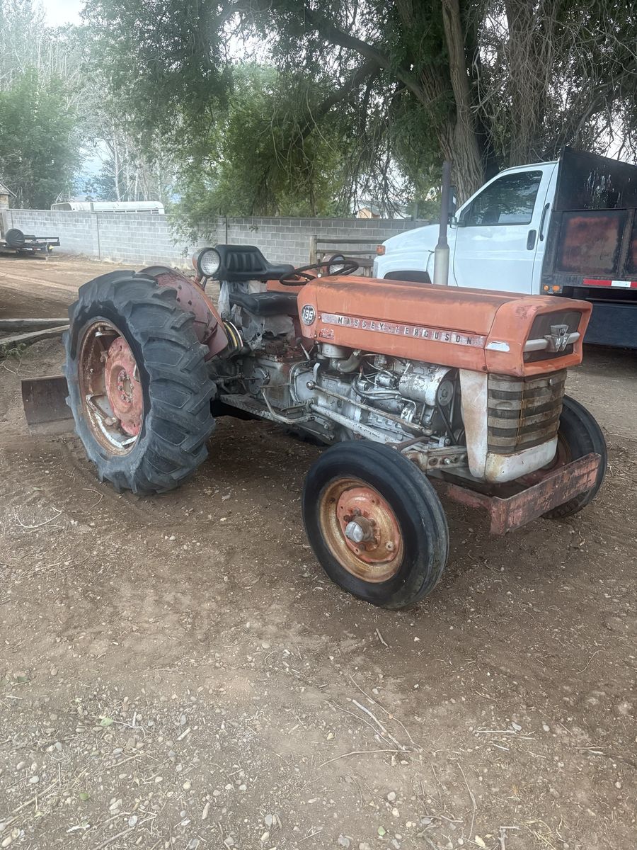 Massey Ferguson 135 Tractor