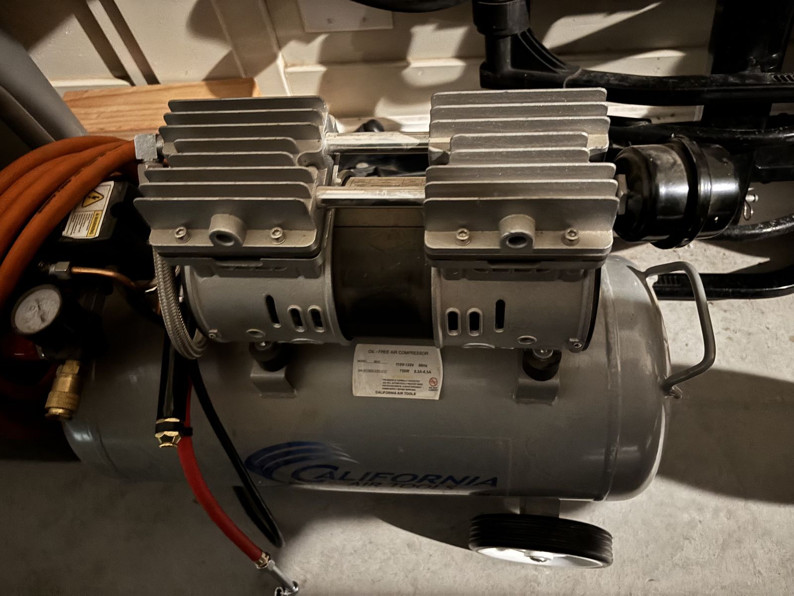 California Tools Ultro Quiet Air Compressor