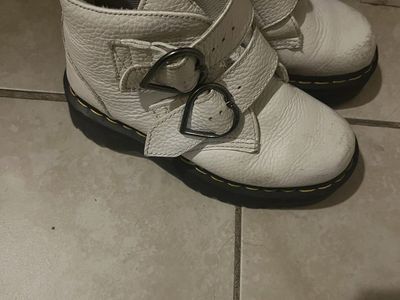 White heart doc martins size 5