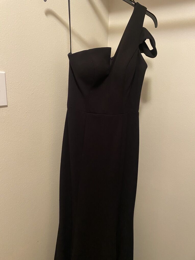 Betsy & Adam Sz 8 Black Formal Dress