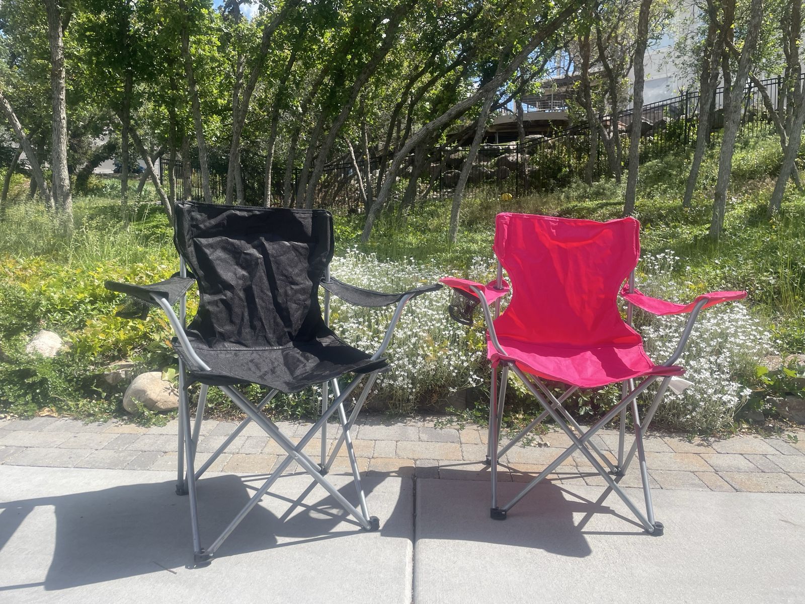 ️ Folding Camp Chairs — Set of 2 (Black & Hot Pink)