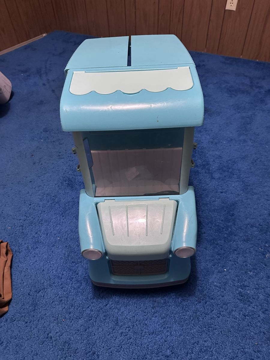 Our Generation Light Blue Pet Grooming Van Doll Vehicle Play Set