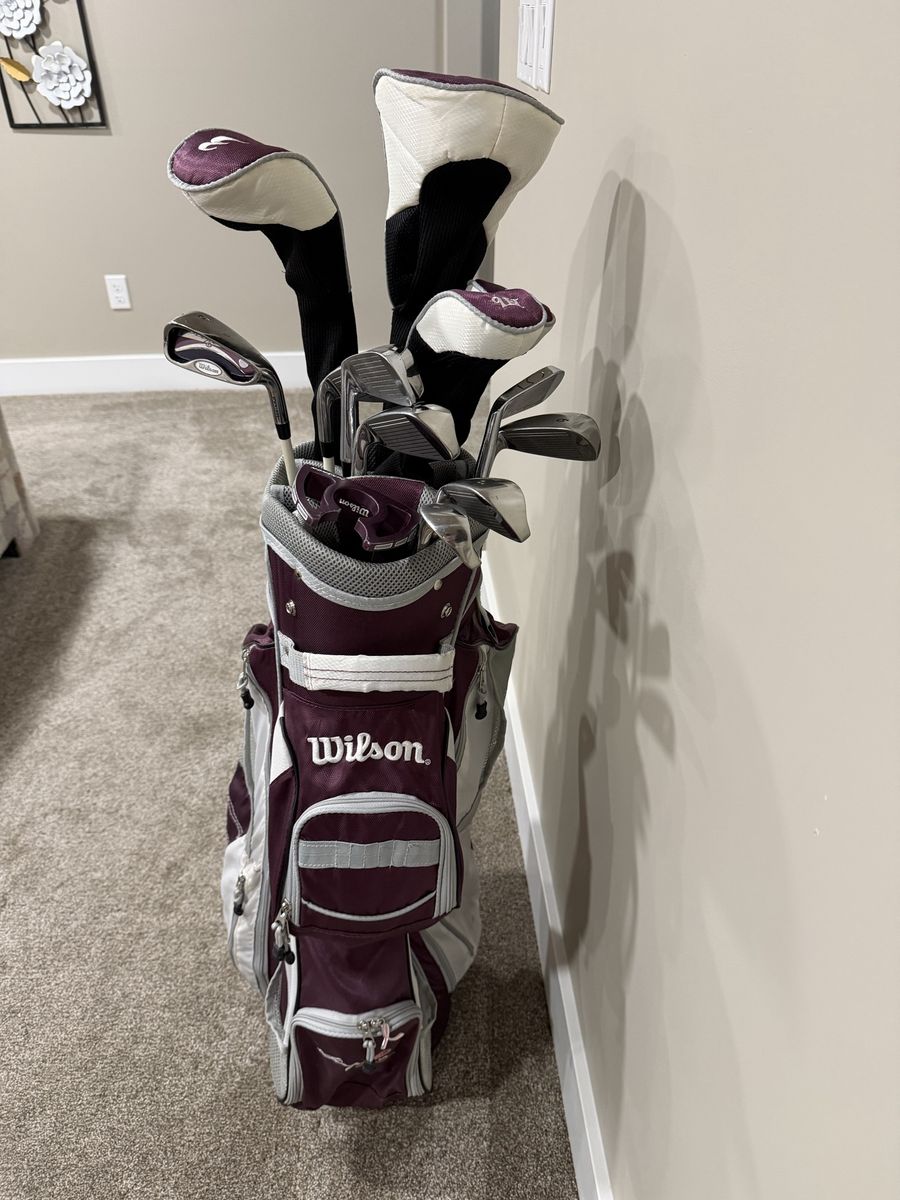 Wilson Golf Club Set with Bag - Used Women's Right-Handed Clubs & Accessories
