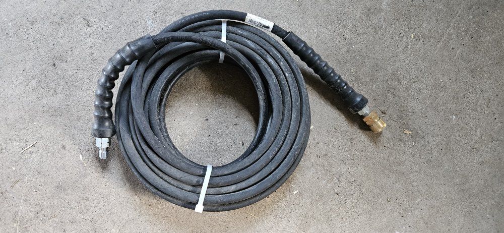 60' 3/8" s/b blk brs qc pressure wash hose.