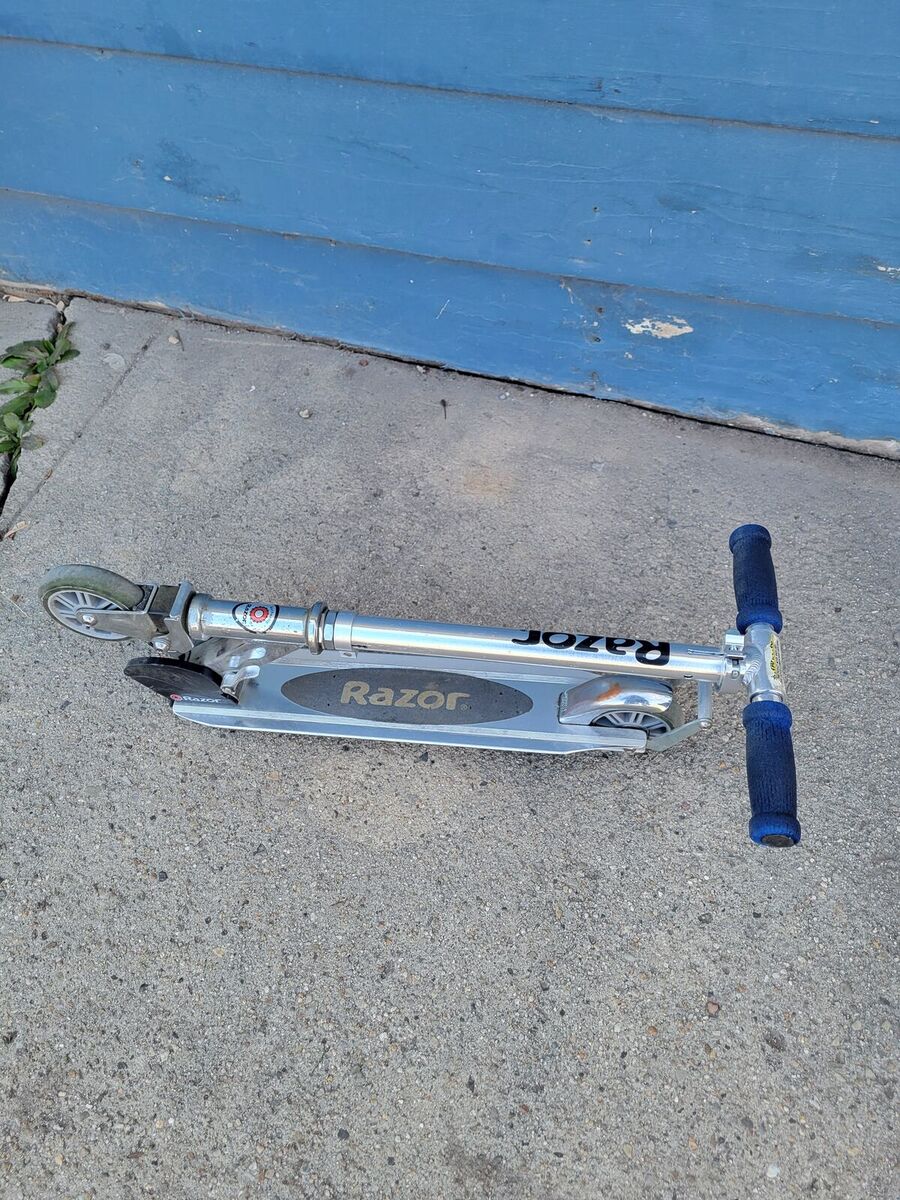 Razor scooter, foldable
