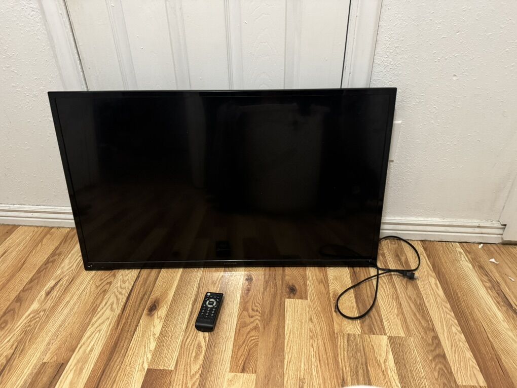 Insignia 43 Inches Led TV (It's not a Smart TV)