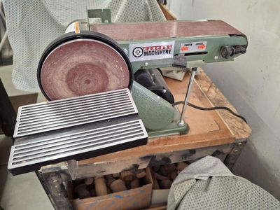 Delta 4 in. Belt and 6 in. Disc Sander