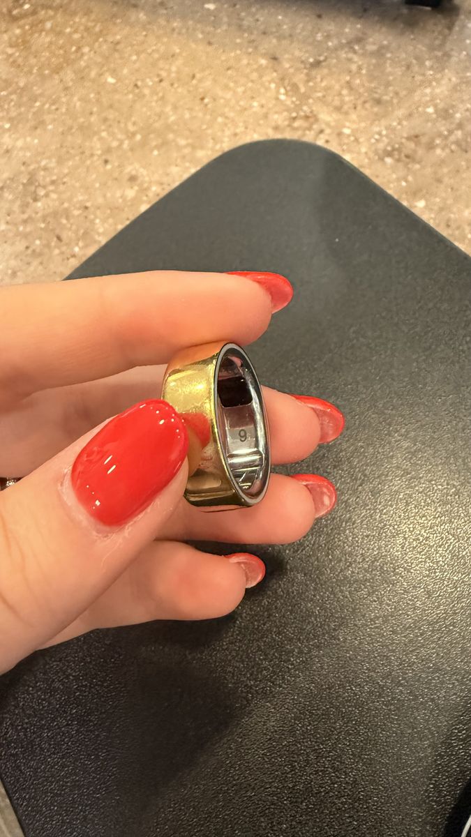 Oura ring gen 4-size 9.