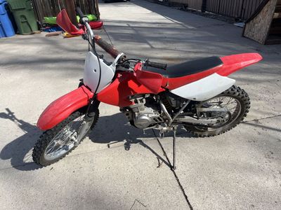 2001 Honda XR100R Dirt Bike