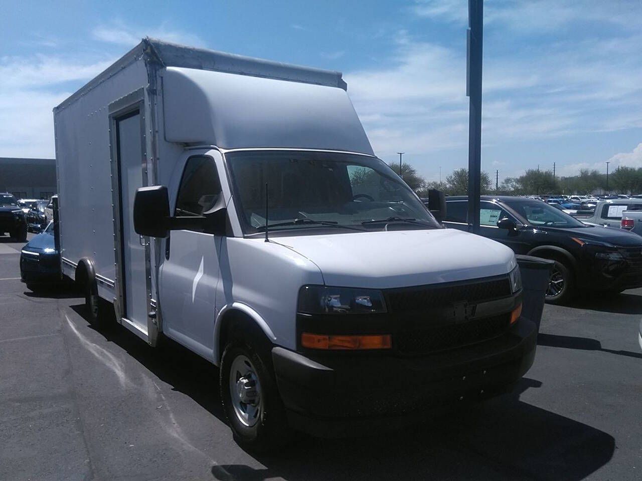 2022 Chevrolet Express 3500 