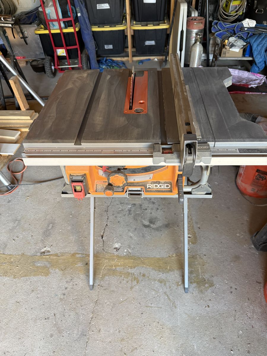 Rigid 10" table saw