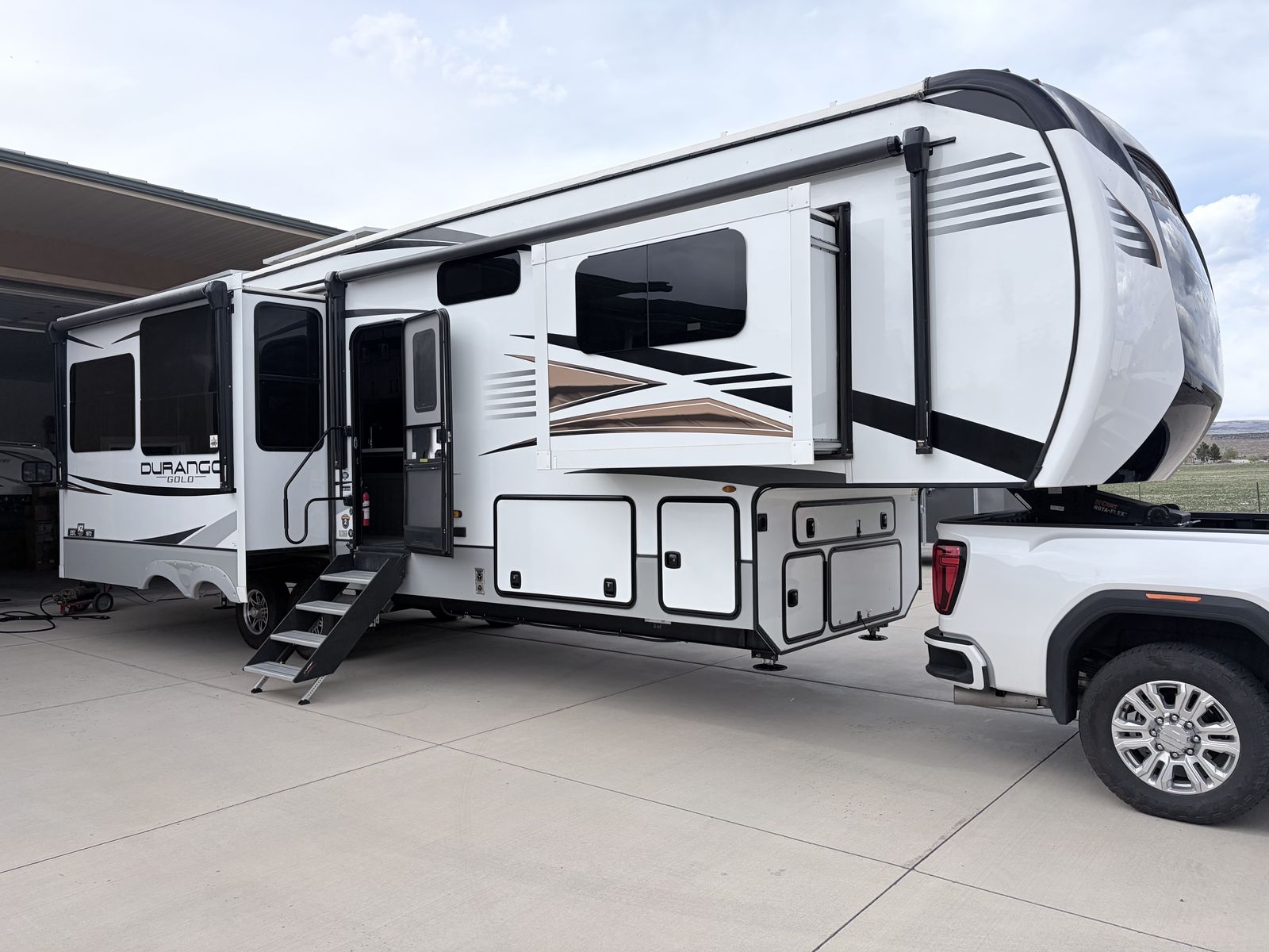 Durango Gold 356RLQ