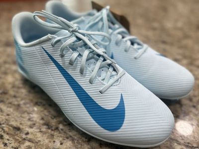 New Nike Mercurial Vapor 16 Club FG/MG Soccer Shoes - Glacier Blue - Men's 7 / Women's 8.5