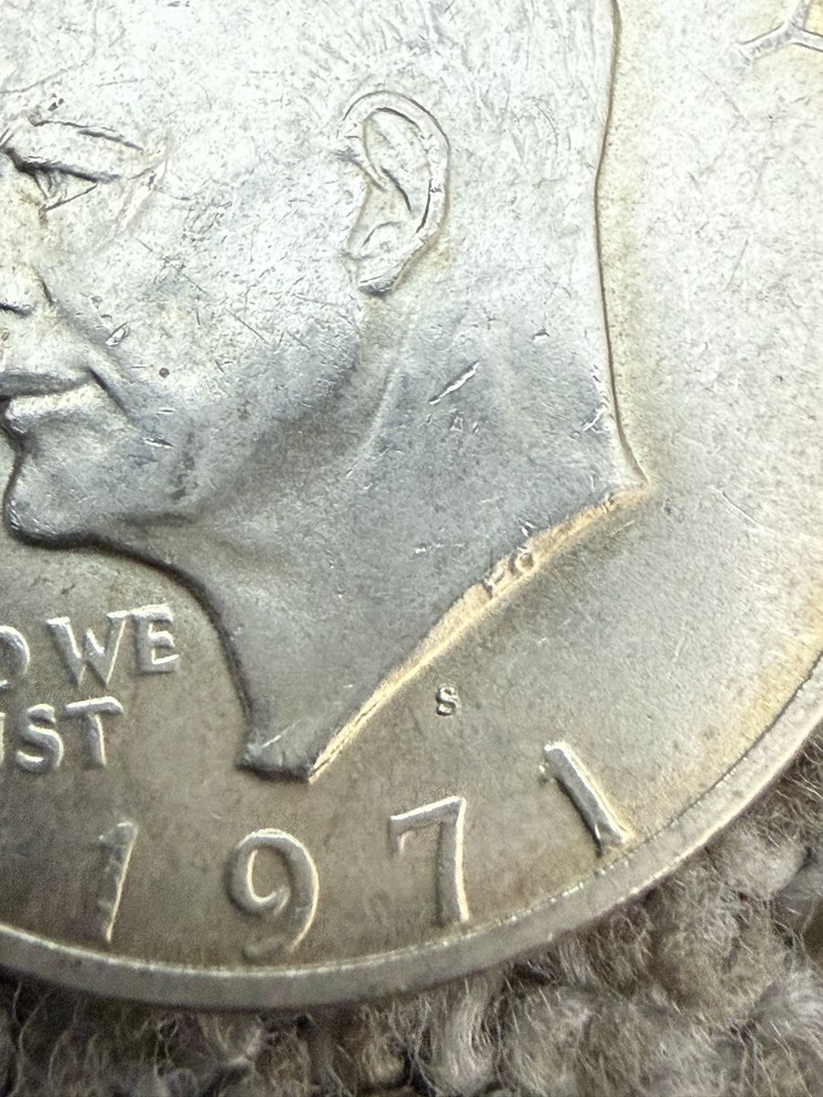 Main image 6