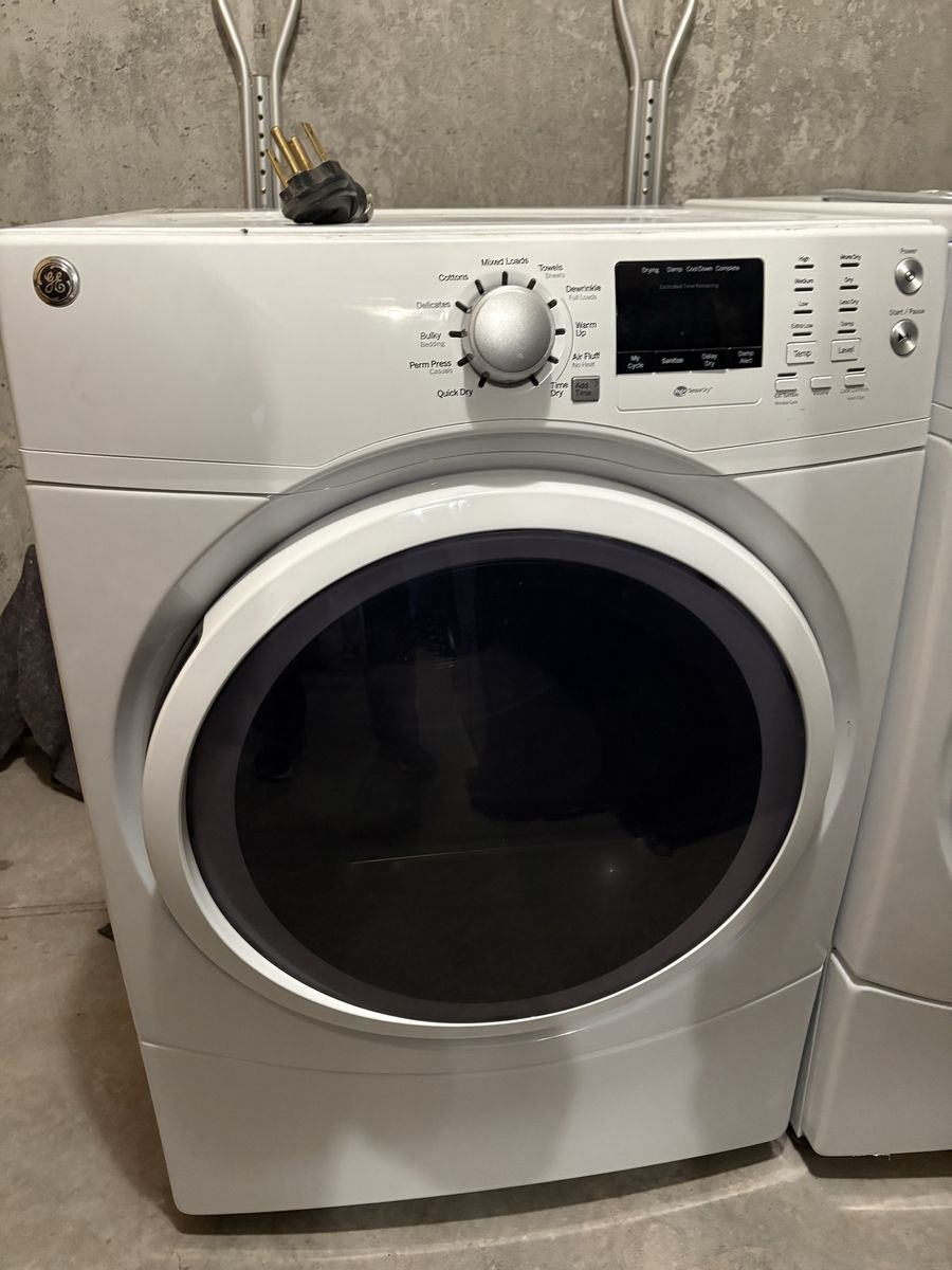 GE washer dryer set